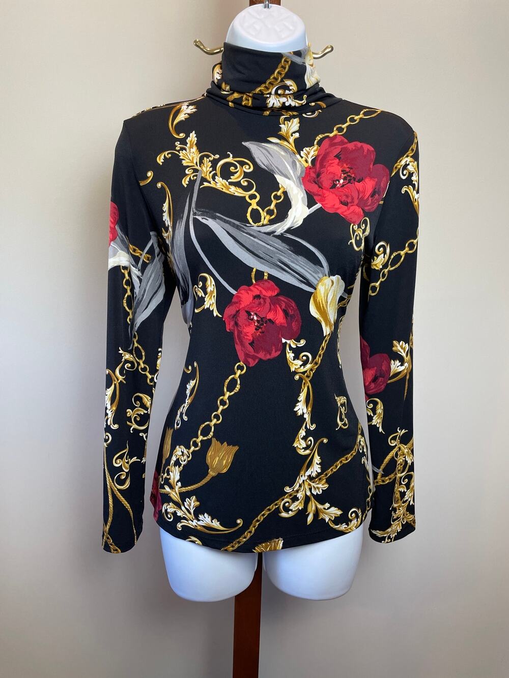 Boston Proper Baroque Chain Floral Mock Neck Top S Black Gold Red Stretch